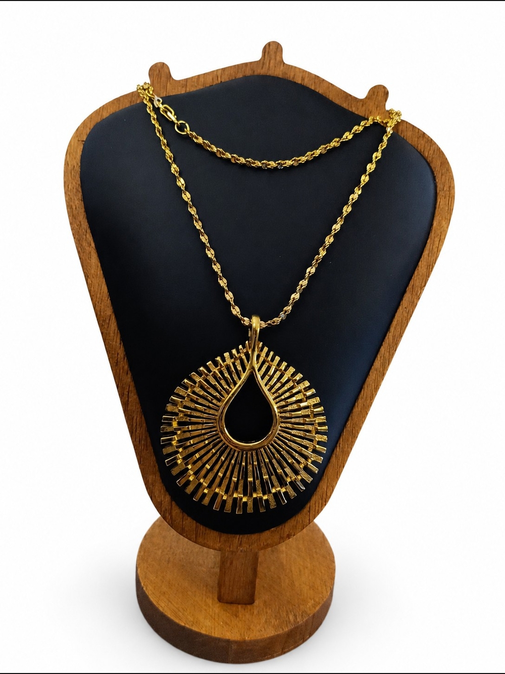 Vintage Crown Trifari Mid Century Pendant Necklace Gold Tone Openwork Textured
